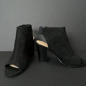 Lauren Conrad Open toe boot sandals